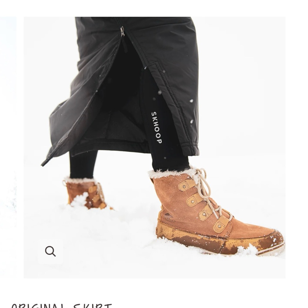 Skhoop Skirt size small Black